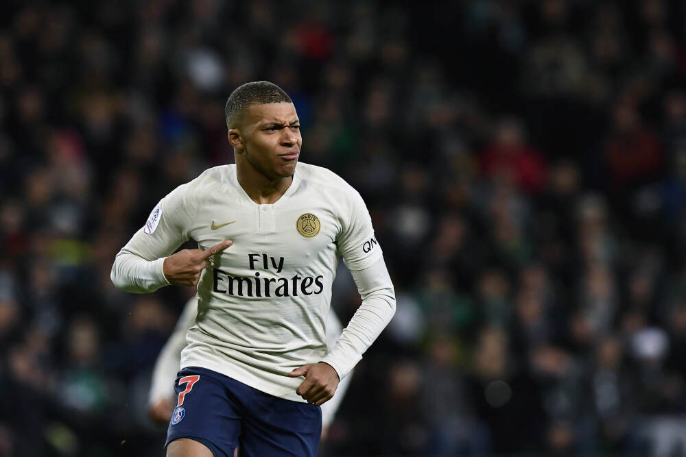 业绩井喷！76家大消费公司年报预增超50%